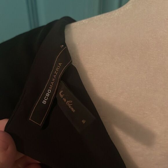 BCBG MaxAzria Sleeveless Dress beaded front detail EUC Small - Picture 9 of 9